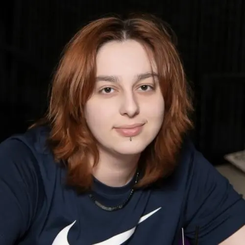 Ясмин Анохина 