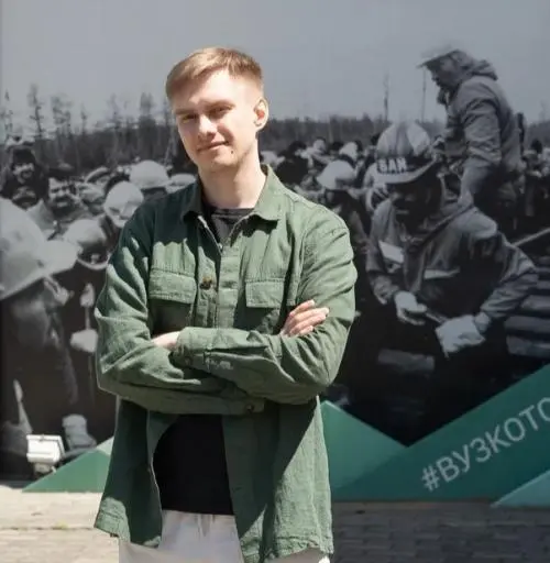 Роман Дадиван