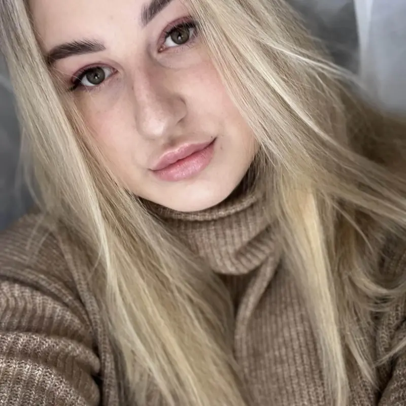 Алина Вознюк