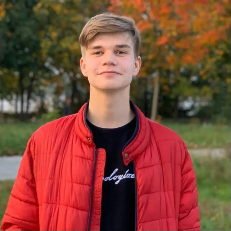 Лев Лазарев