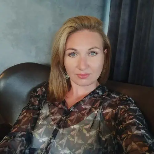 Анна Канатова