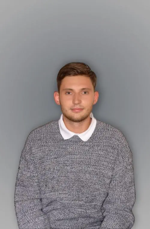 Ваня Суровцев