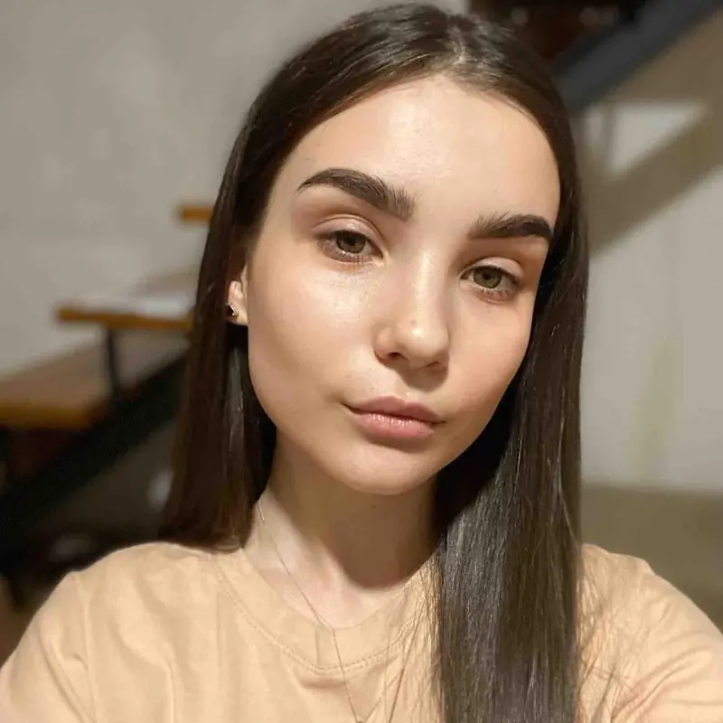 Алина Жаркова