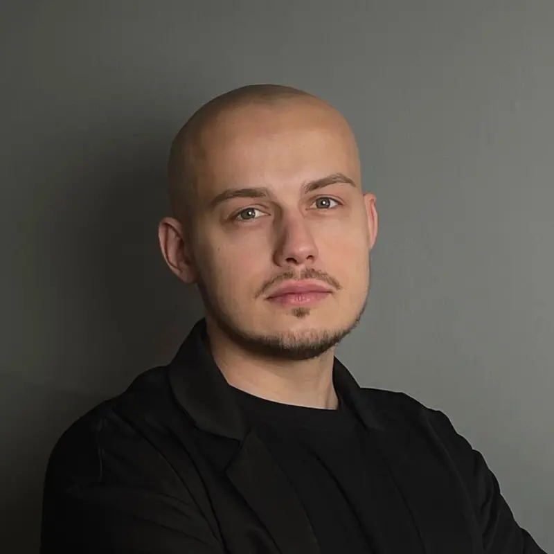 Антон Кустов
