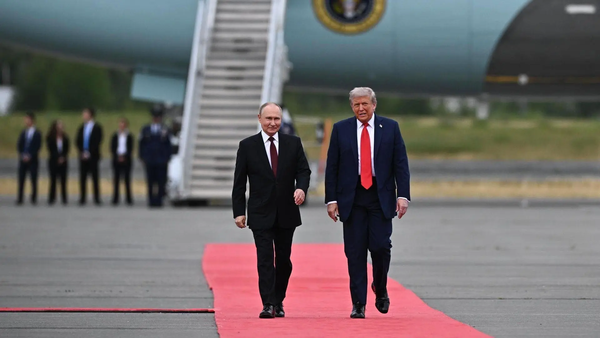 США объяснили отсутствие тревоги погодой 🌧️⚠️ | Сетка — социальная сеть от hh.ru