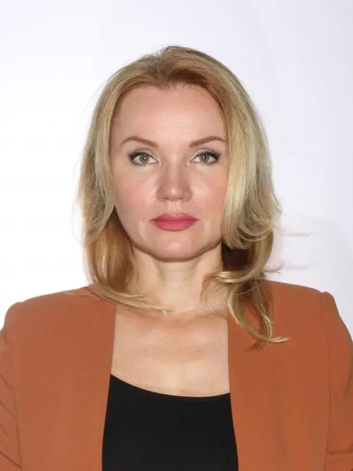 Елена Дзюба