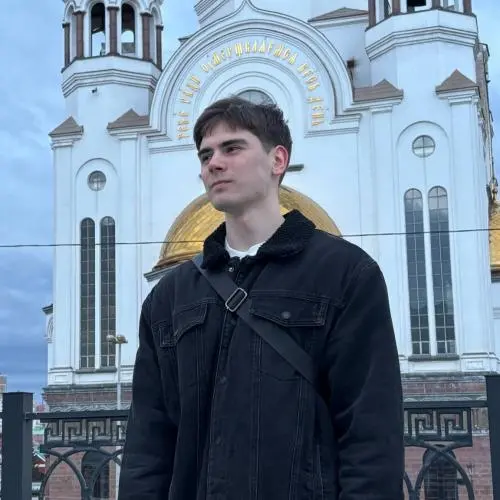 Павел Антонюк