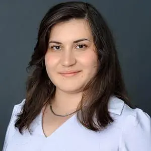 Елена Гусманова