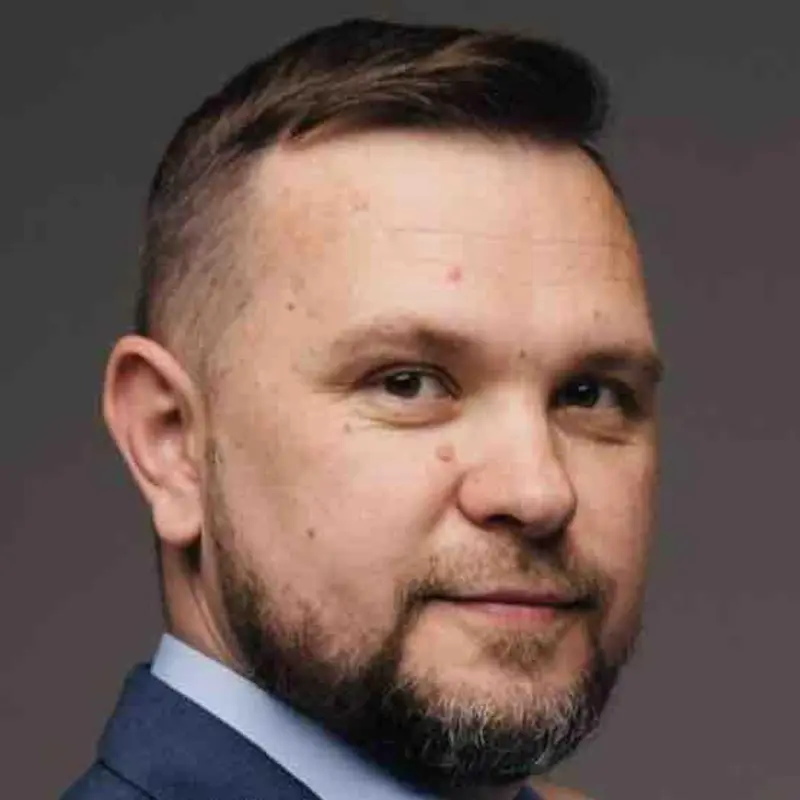 Антон Неженец
