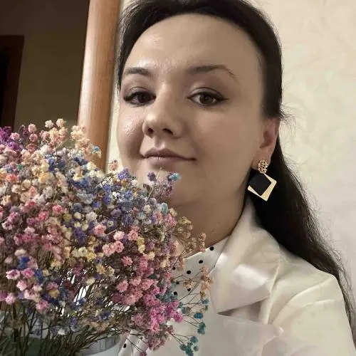 Эльвиза Кенджаева