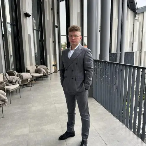 Юрий Хаустов