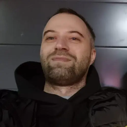 Виталий Иванов