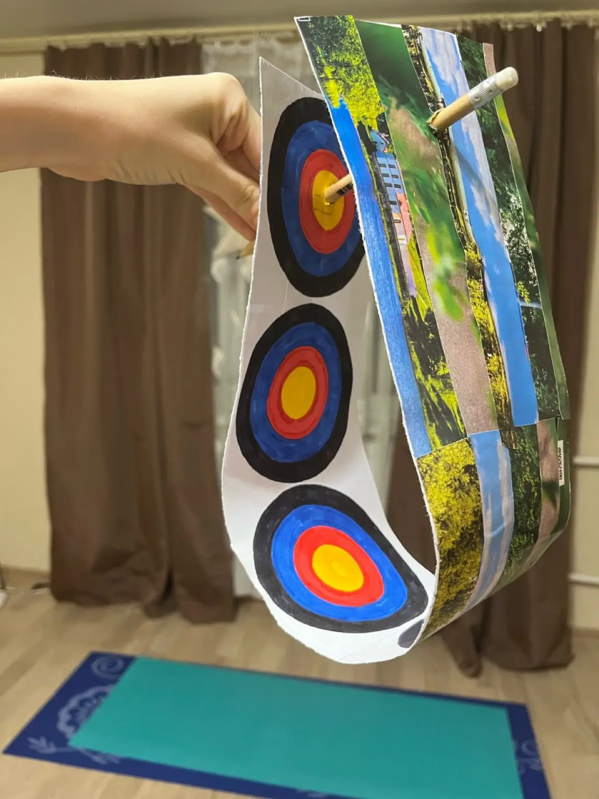 Мой плакат для выставки «TAM İSABET / BULLSEYE» | Сетка — социальная сеть от hh.ru