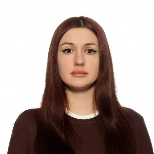 Полина Бражникова