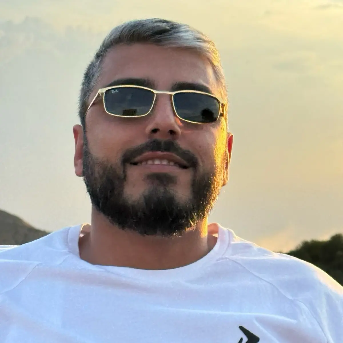 Павел Закарян