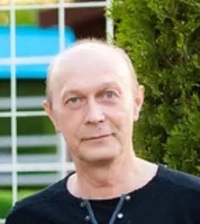 Антон Докучаев