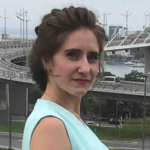 Анна Долгова