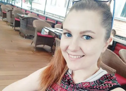 Олеся Леонькова