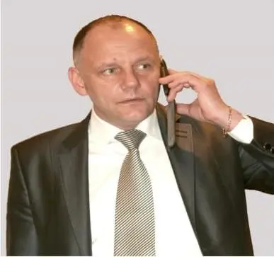 Роман Генсур