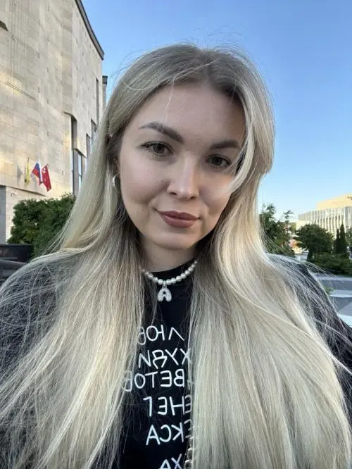Анна Мазлова