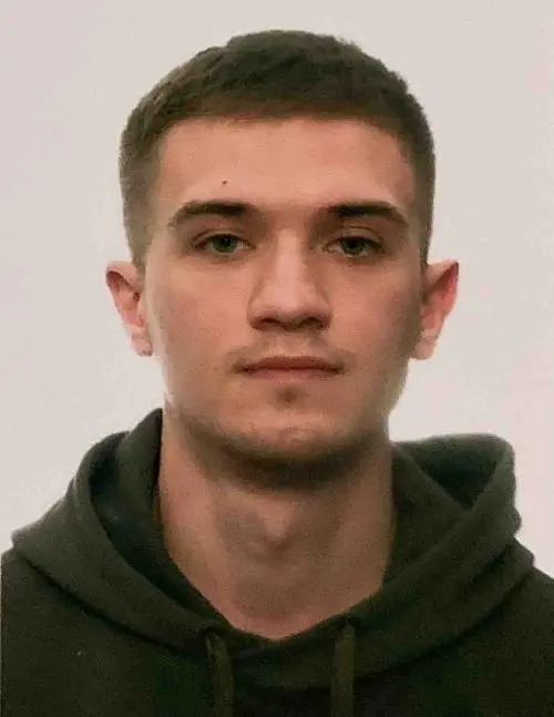 Владислав Тихомиров