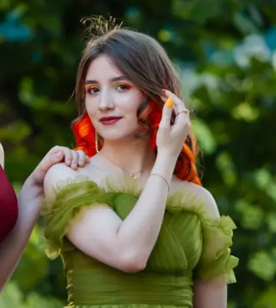 Альвина Толстова