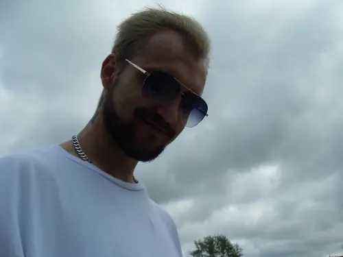 Андрей Алёшин