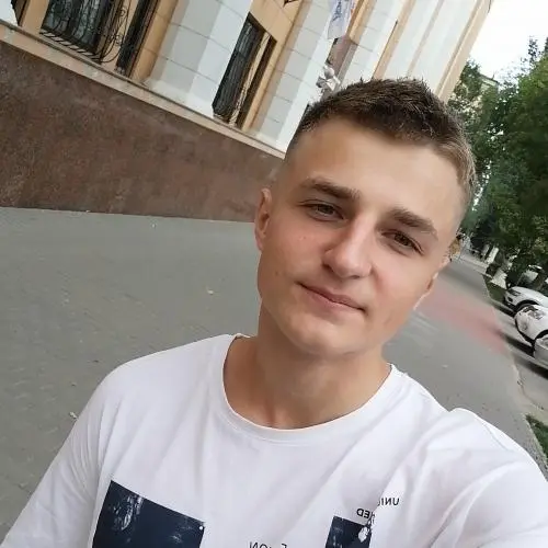 Владислав Кравцов
