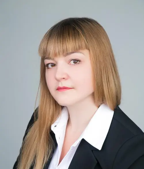 Арина Кулакова