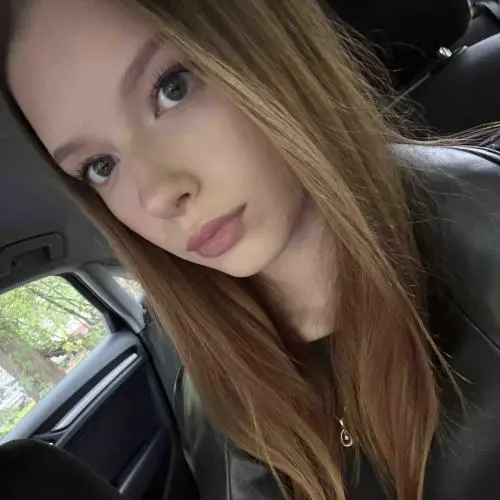 Алиса Попова