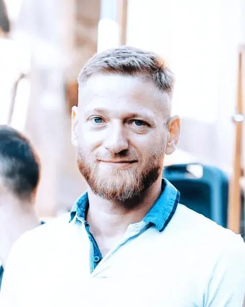 Дмитрий Елисеенко