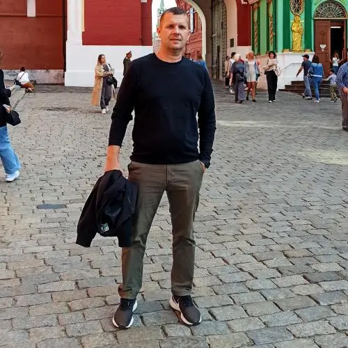 Павел Николаев