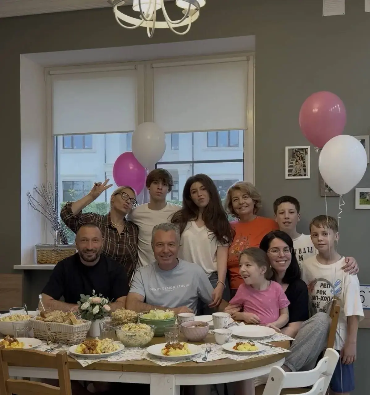 ✨ 103 года сказке, которая объединила поколения | Сетка — социальная сеть от hh.ru