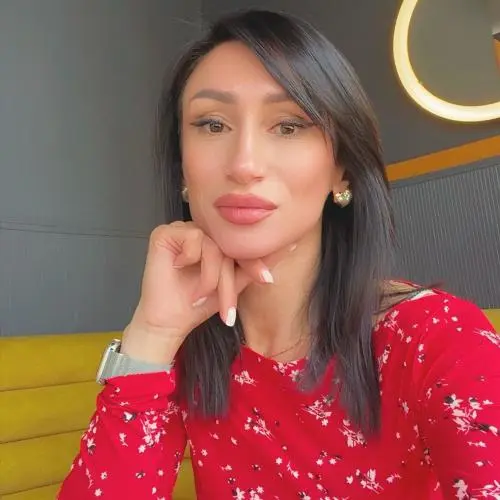 Белла Патокова