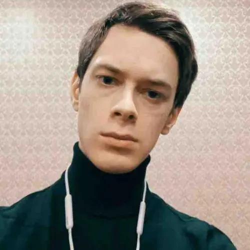 Максим Стогниёв