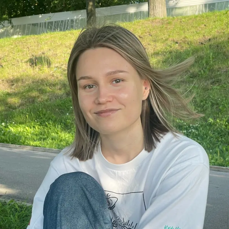 Анна Лир