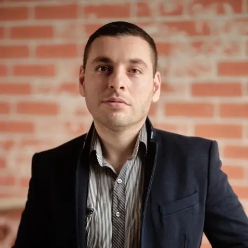 Константин Оганов
