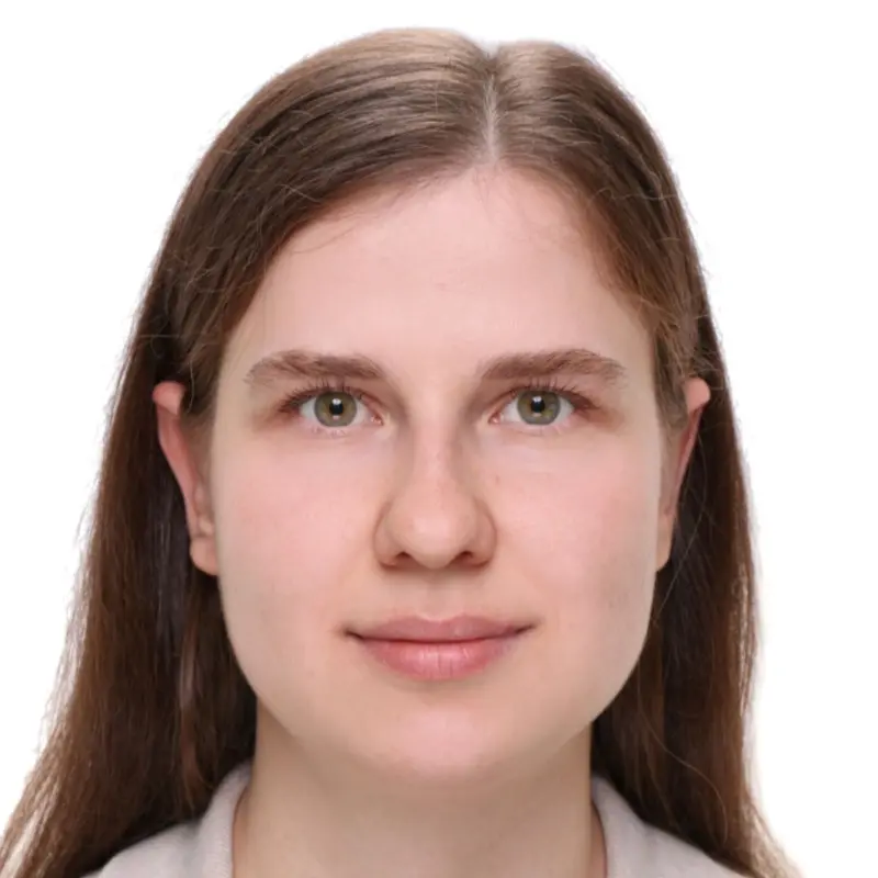 Лариса Рябова