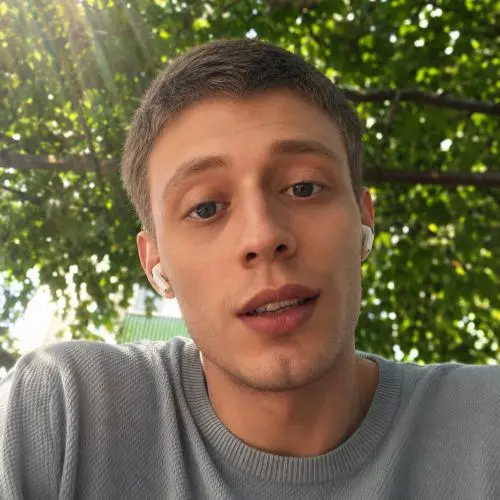 Александр Васильев