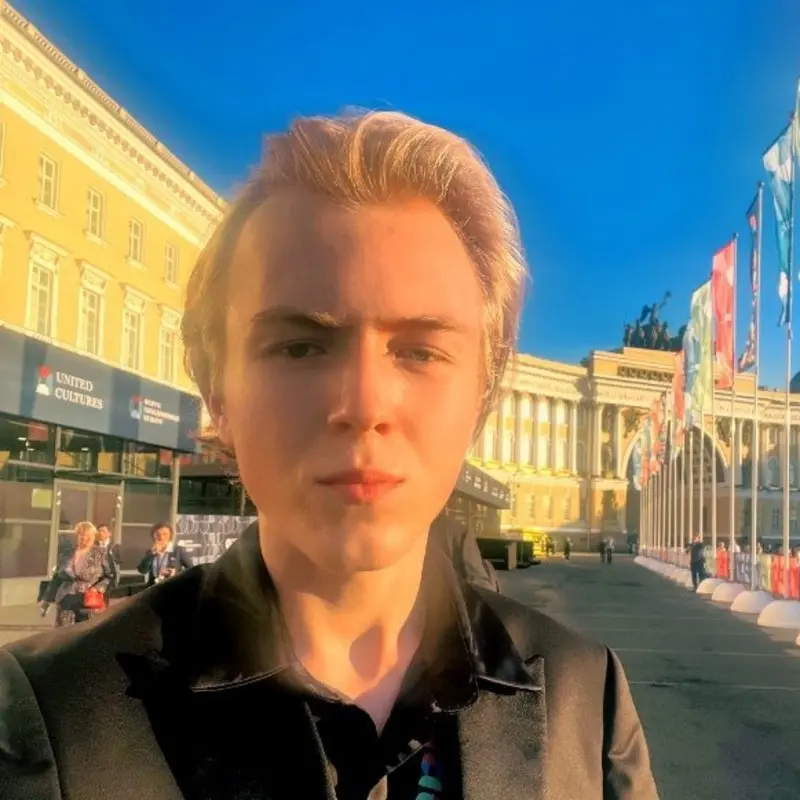 Дмитрий Уманцев