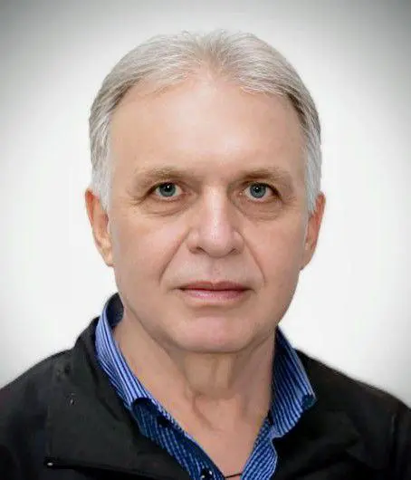 Александр Якушов