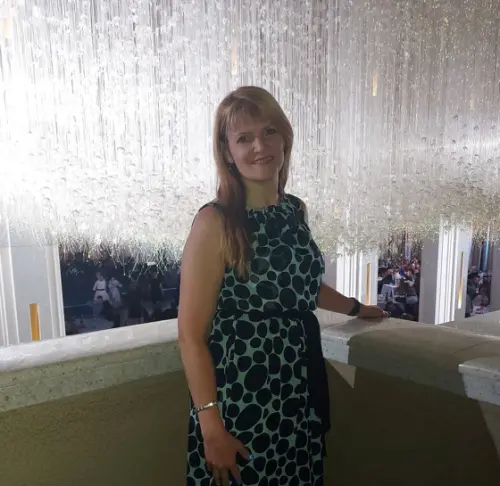 Ирина Азарова