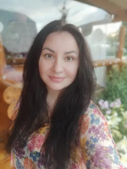 Елена Артёмова