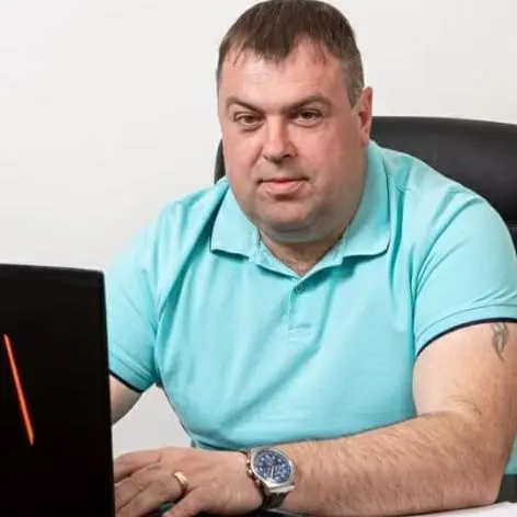 Андрей Захаров