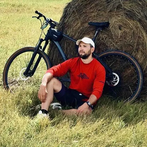 Андрей Чистяков
