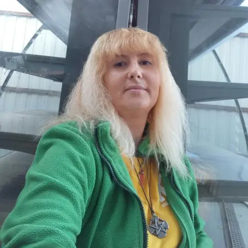 Елена Махно