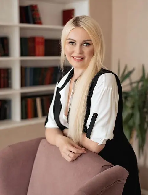 Елена Надеинская