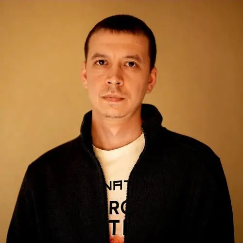 Денис Михайлов