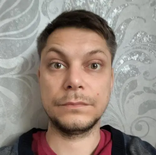 Максим Лесняк