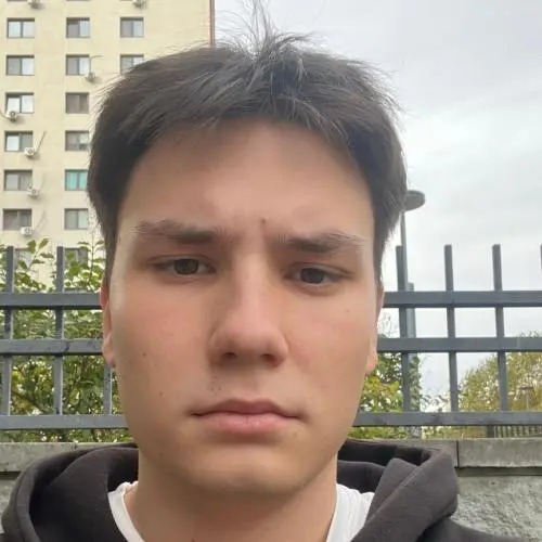 Андрей Лаптев